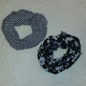 2 light material infinity scarves
